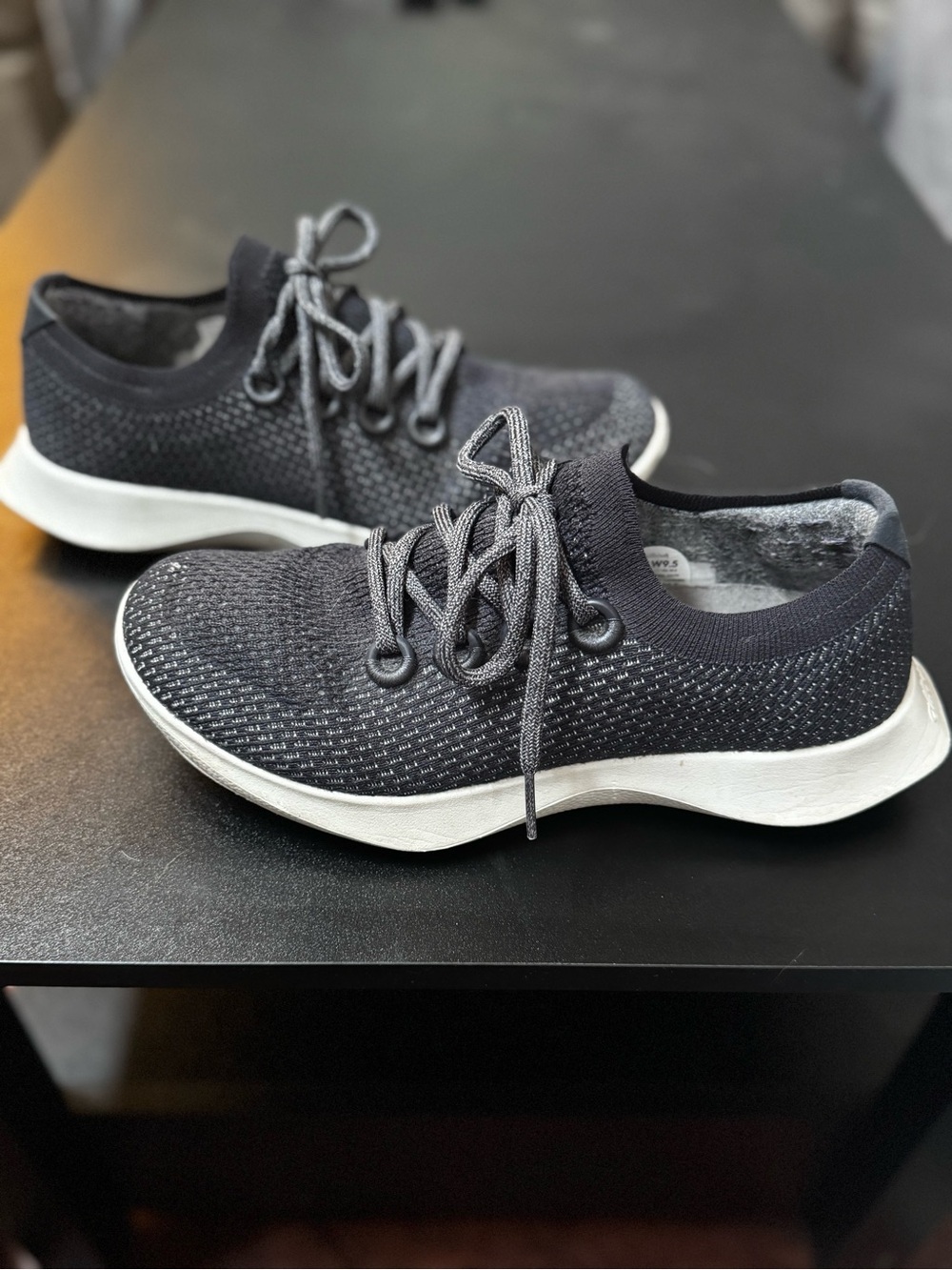 Women’s Grey Allbirds Tree Runner size 9.5 - Picture 6 of 9